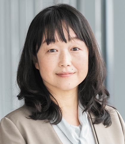 綿貫 智香 氏